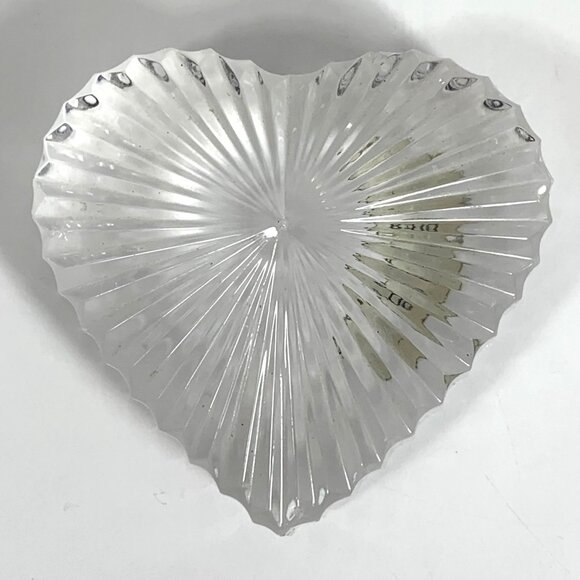 Elegant Waterford Crystal Heart-Shaped Ribbed Paperweight Clear Glass VTG 90s - Picture 2 of 7
